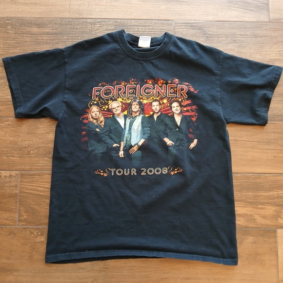 Gildan Other - Foreigner Shirt Mens Medium Black Gildan Tour 2008 Band Graphic Short‎ Sleeve